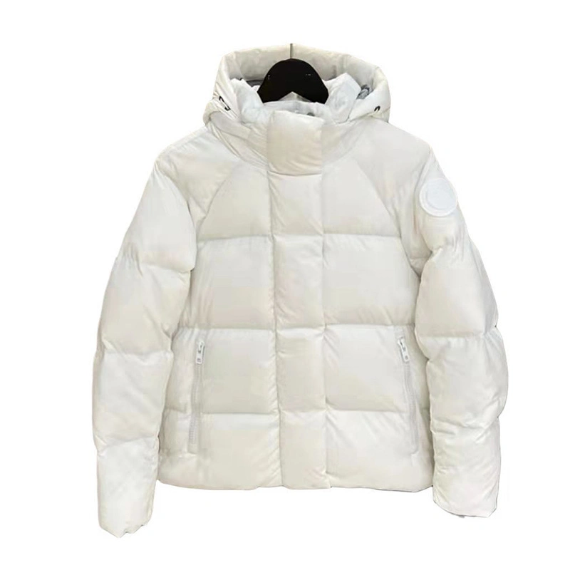 Women′s Duck Down Jacket 2022 New Design Goose Down Coat with Reflective Stripe on Hood